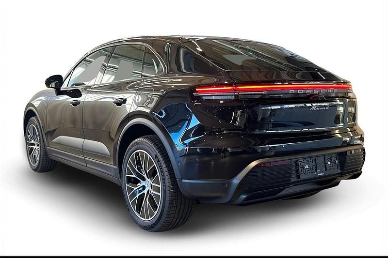 Uusi Porsche Macan 295 kW (402 HP) 2026 Met. musta Katumaasturi