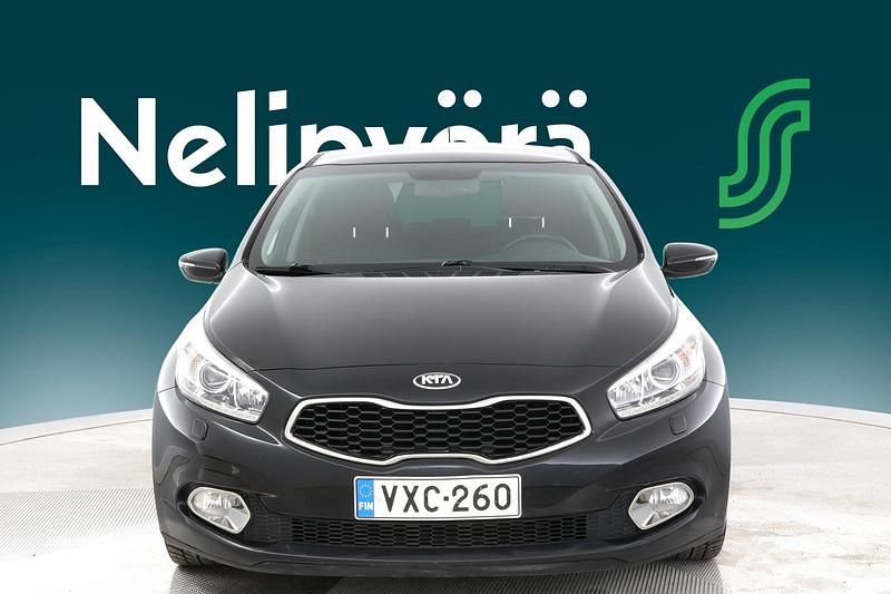 Käytetty Kia Ceed EX 135 HP (99 kW) 2013 Viistoperä