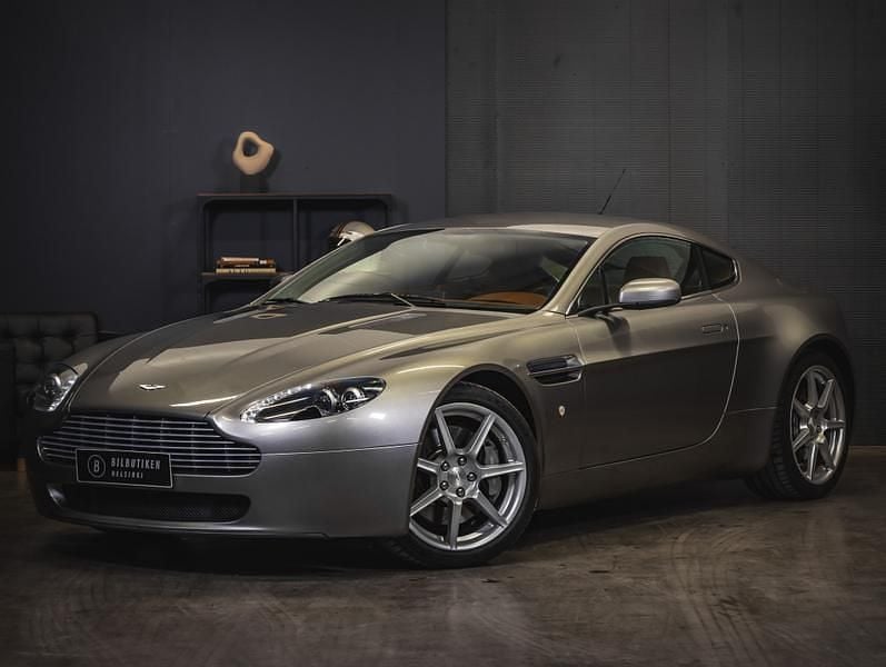 Käytetty 2007 Aston Martin Vantage Coupe - kaksiovinen | 84 900 € - Kuva 1/4