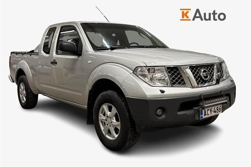 Käytetty Nissan Navara 171 HP (125 kW) 2009 Hopea Nouto