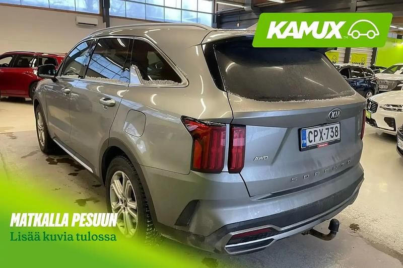 Käytetty Kia Sorento 265 HP (194 kW) 2021 Hopea / harmaa Katumaasturi