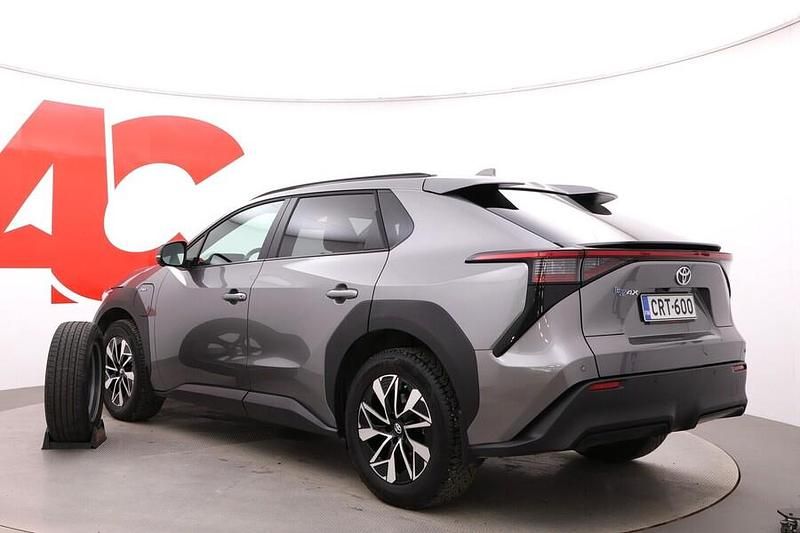 Käytetty Toyota bZ4X Edition 50 kW (69 HP) 2024 Katumaasturi