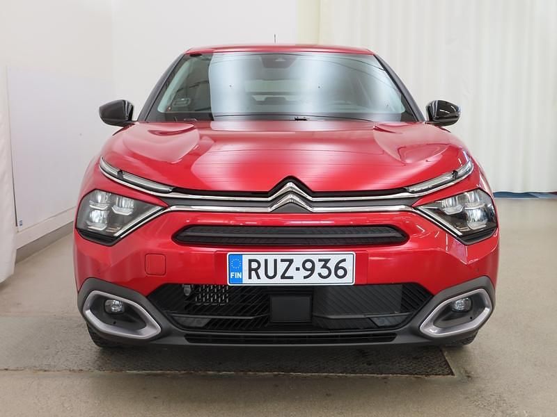 Käytetty Citroën C4 Comfort 131 HP (96 kW) 2023 Punainen Viistoperä