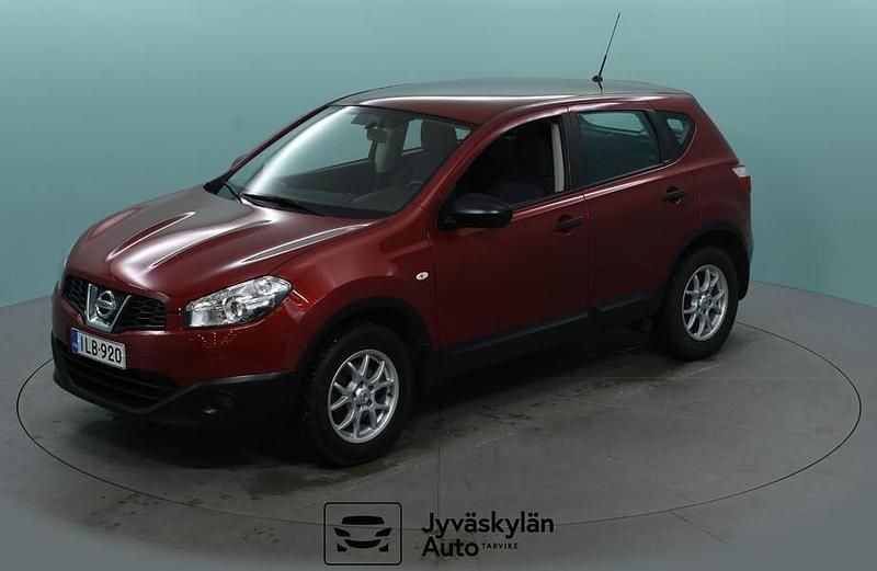 Punainen Käytetty 2013 Nissan Qashqai Visia Katumaasturi | 11 900 € (Hyvä tarjous) - Kuva 1/3