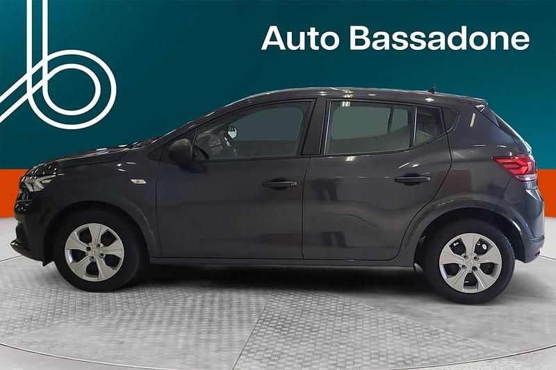 Käytetty Dacia Sandero Essentiel 91 HP (66 kW) 2022 Viistoperä