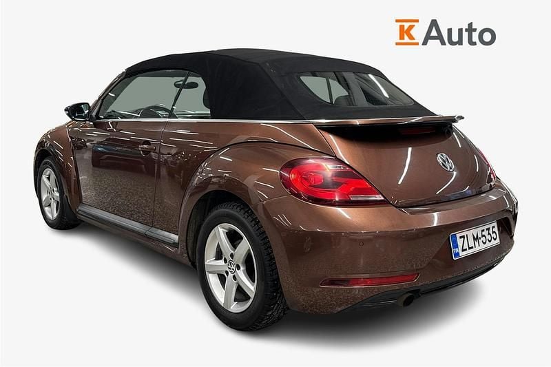 Käytetty VW Beetle Cabriolet Style 103 HP (75 kW) 2017 Ruskea (beige) Avoauto