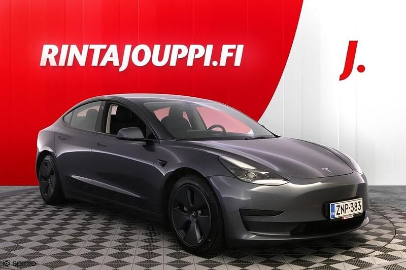 Harmaa Käytetty 2021 Tesla Model 3 Standard Range Plus Sedan | 21 480 € (Perustarjous) - Kuva 1/3