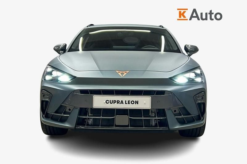 Uusi Cupra Leon VZ 268 HP (197 kW) 2026 Harmaa Farmari