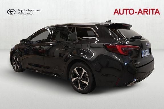 Käytetty Toyota Corolla Edition 140 HP (102 kW) 2023 Musta Farmari