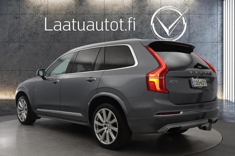 Käytetty Volvo XC90 Inscription 320 HP (235 kW) 2016 Katumaasturi