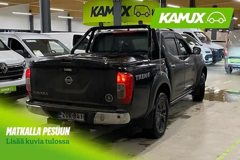 Käytetty Nissan Navara Tekna 190 HP (139 kW) 2017 Musta Nouto