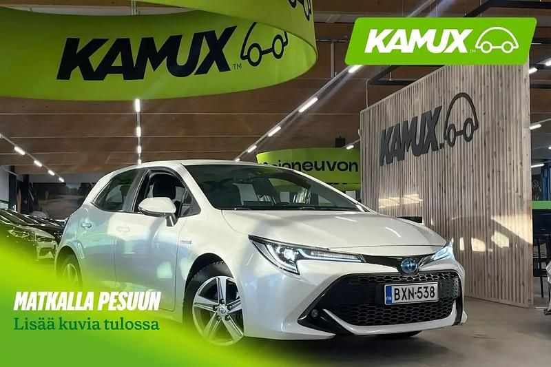 Käytetty Toyota Corolla Active 122 HP (89 kW) 2019 Valkoinen Viistoperä