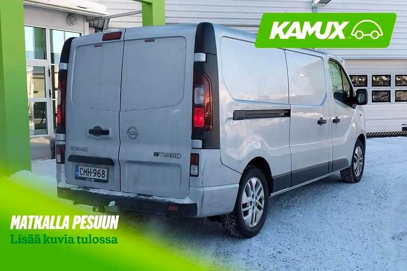 Käytetty Opel Vivaro Edition 125 HP (91 kW) 2019 Hopea / harmaa Tila-auto