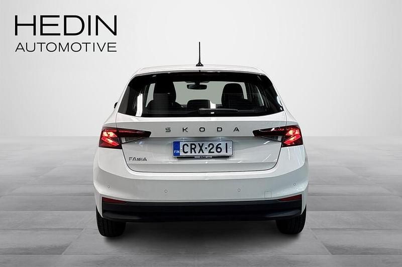 Käytetty Skoda Fabia Essence 95 HP (69 kW) 2024 Valkoinen Viistoperä