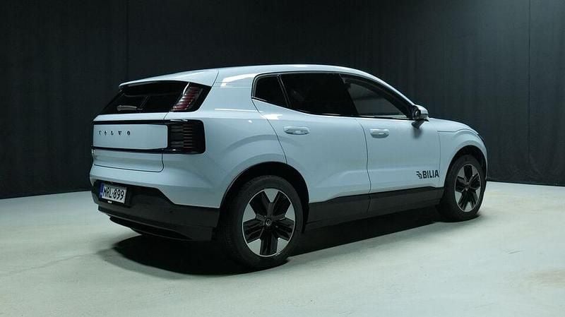 Uusi Volvo EX30 Core 200 kW (272 HP) 2025 Sininen Katumaasturi