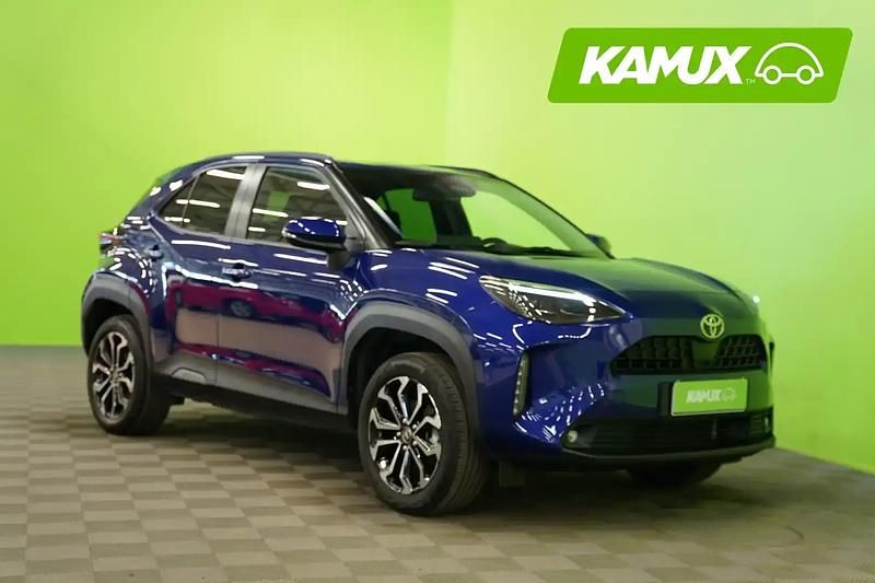 Sininen Käytetty 2024 Toyota Yaris Cross Katumaasturi | 26 290 € (Supertarjous) - Kuva 1/4