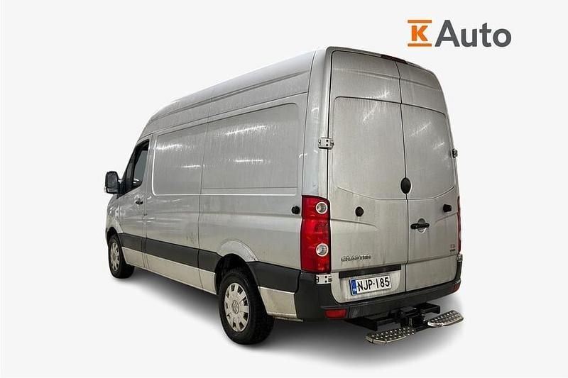 Käytetty VW Crafter Pro 163 HP (119 kW) 2014 Met. hopea Van