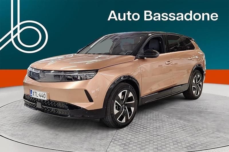 Käytetty Opel Grandland Electric 2025 Katumaasturi