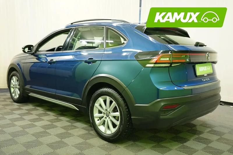 Käytetty VW Taigo Business 110 HP (80 kW) 2022 Sininen Katumaasturi