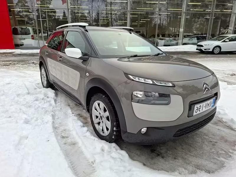 Käytetty Citroën C4 Cactus Feel 82 HP (60 kW) 2014 Harmaa Viistoperä