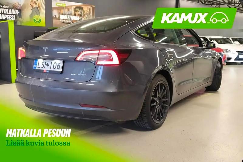 Käytetty Tesla Model 3 339 kW (462 HP) 2022 Hopea / harmaa Sedan