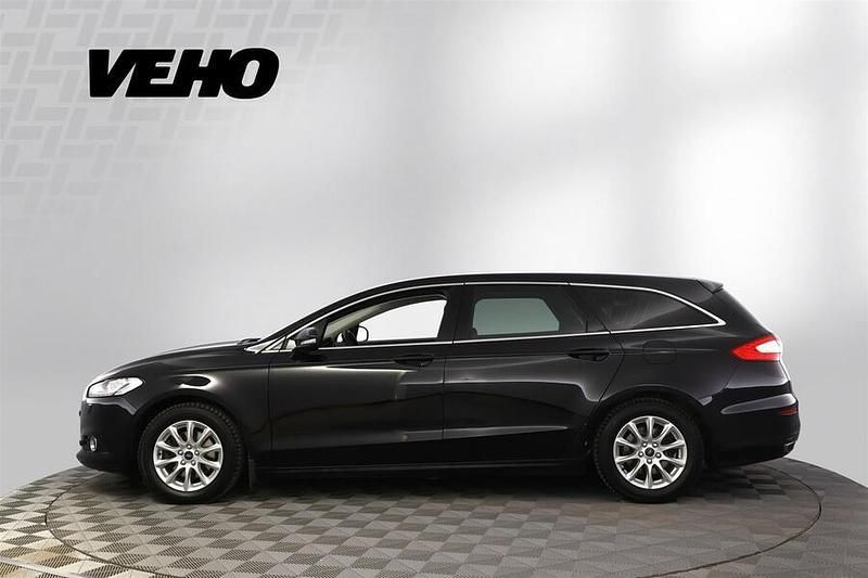 Käytetty Ford Mondeo Business Edition 180 HP (132 kW) 2016 Musta Farmari