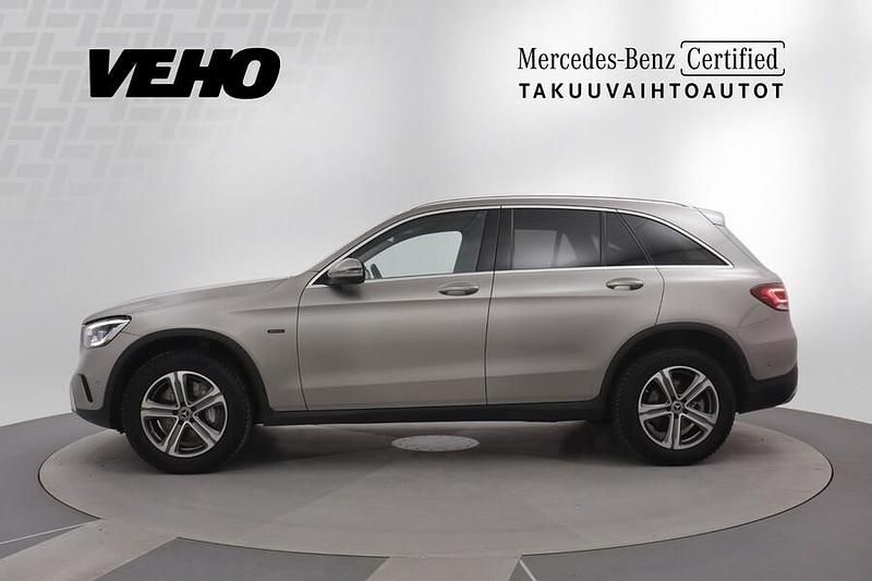 Käytetty Mercedes GLC300e Advantage 211 HP (155 kW) 2020 Harmaa Katumaasturi