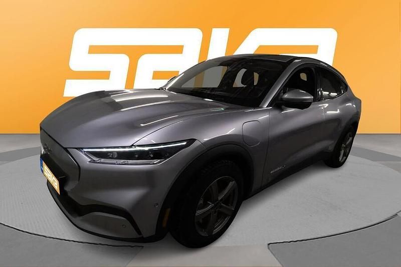 Käytetty Ford Mustang Mach-E Premium 216 kW (294 HP) 2022 Katumaasturi