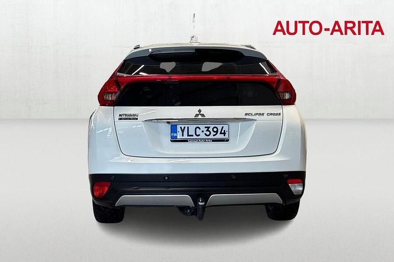 Käytetty Mitsubishi Eclipse Cross Active 163 HP (119 kW) 2019 Valkoinen Katumaasturi