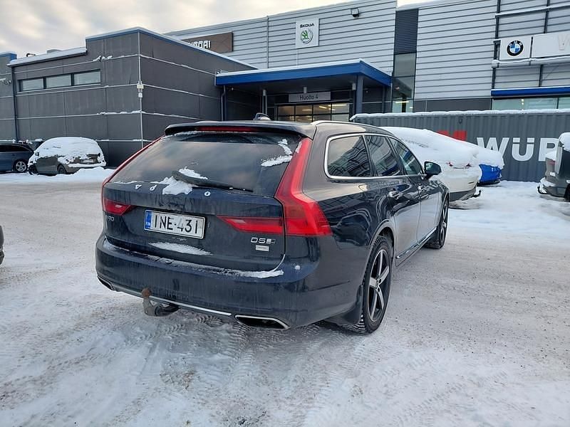Käytetty Volvo V90 Inscription 235 HP (172 kW) 2016 Sininen Farmari