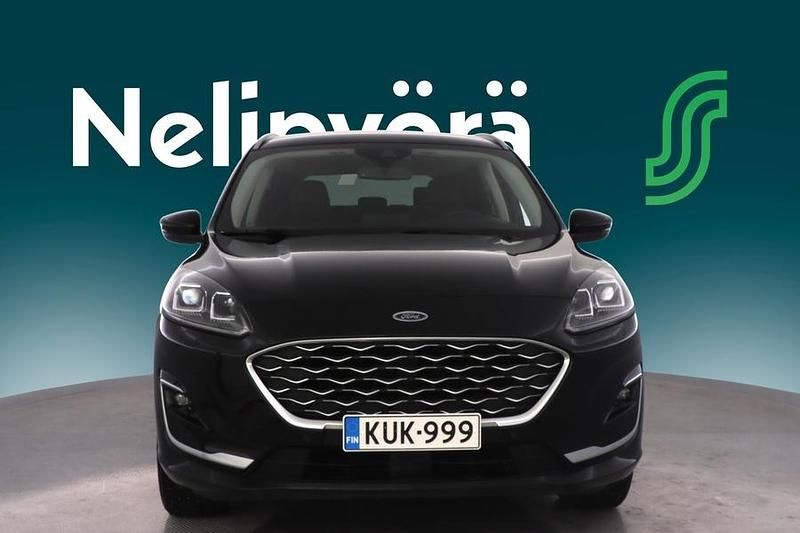 Käytetty Ford Kuga Vignale 224 HP (164 kW) 2021 Musta Katumaasturi