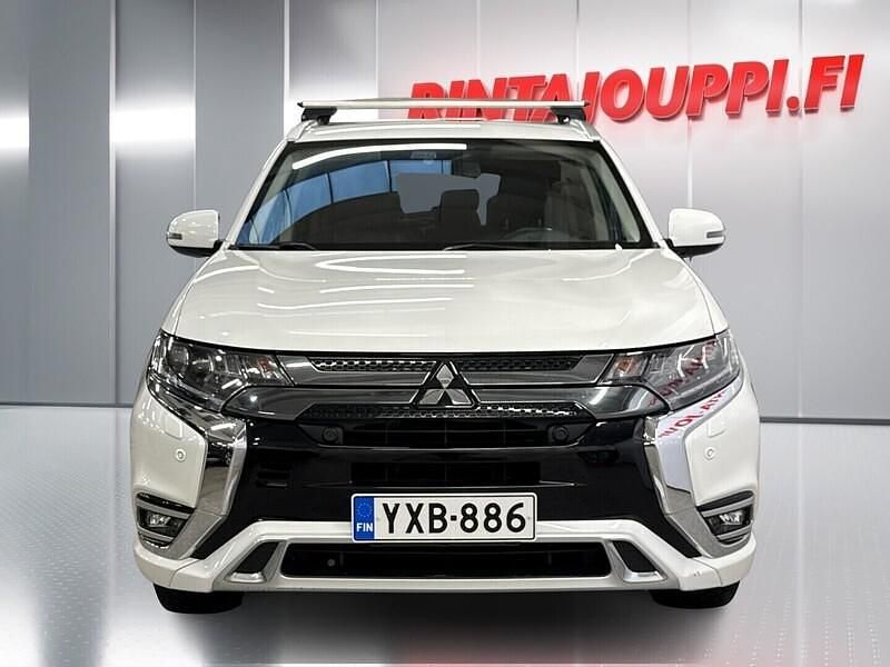 Käytetty Mitsubishi Outlander P-HEV Active 135 HP (99 kW) 2021 Valkoinen Katumaasturi