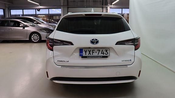 Käytetty Toyota Corolla Active 122 HP (89 kW) 2020 Valkoinen Farmari