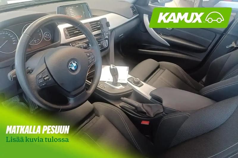 Käytetty BMW 320 184 HP (135 kW) 2017 Sininen Farmari