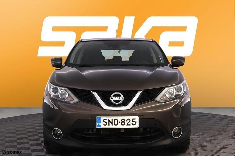 Käytetty Nissan Qashqai Acenta 116 HP (85 kW) 2016 Katumaasturi