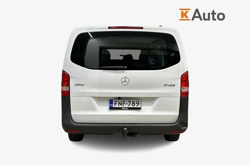 Käytetty Mercedes Vito 114 HP (83 kW) 2018 Van