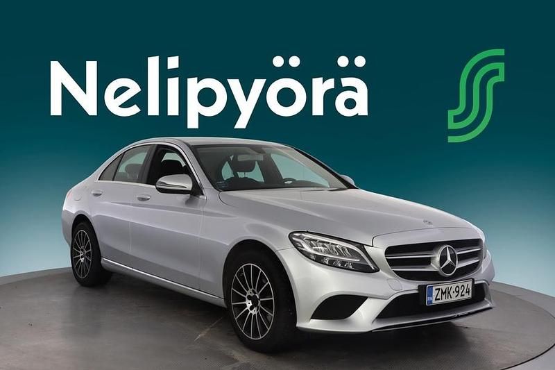 Käytetty Mercedes A180 Business 156 HP (114 kW) 2018 Harmaa Sedan