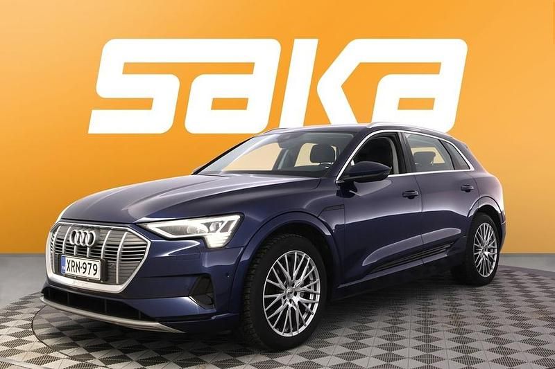 Käytetty Audi e-tron 300 kW (408 HP) 2022 Katumaasturi