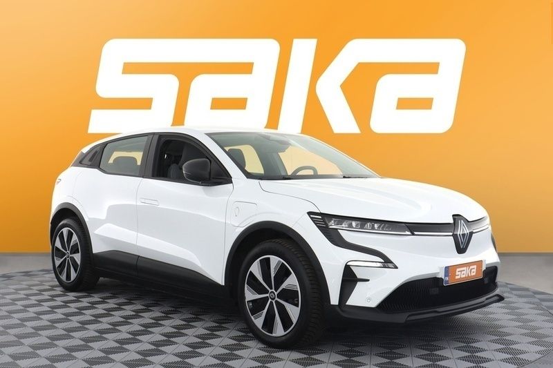 Valkoinen Käytetty 2023 Renault Mégane Evolution Sedan | 29 790 € (Perustarjous) - Kuva 1/3