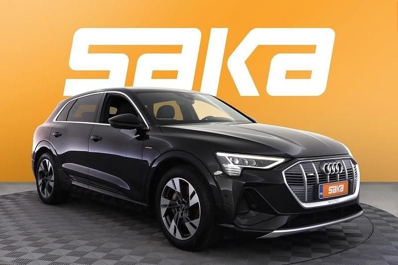 Käytetty 2022 Audi e-tron S-Line Katumaasturi | 31 900 € (Hyvä tarjous) - Kuva 1/3