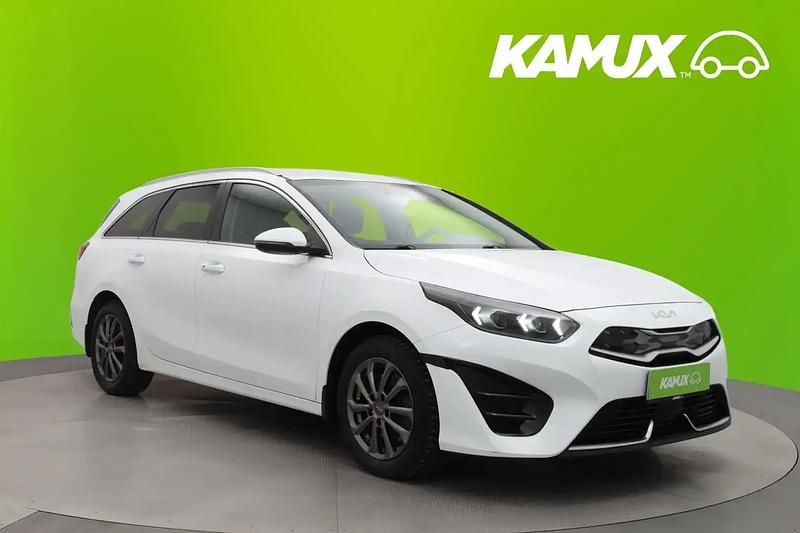 Käytetty Kia Ceed Sportswagon Premium 105 HP (77 kW) 2022 Valkoinen Farmari