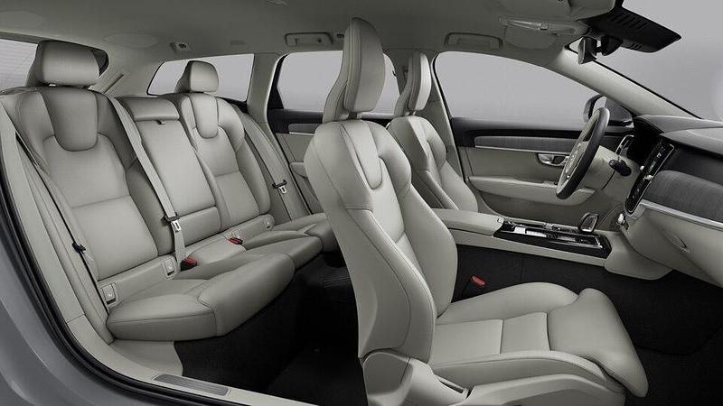 Käytetty Volvo V90 Plus 350 HP (257 kW) 2024 Farmari