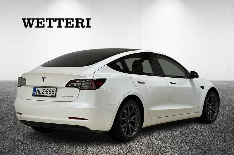 Käytetty Tesla Model 3 Long Range AWD 258 kW (351 HP) 2020 Valkoinen Sedan
