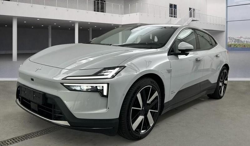 Uusi Polestar 4 Pilot 400 kW (544 HP) 2025 Katumaasturi