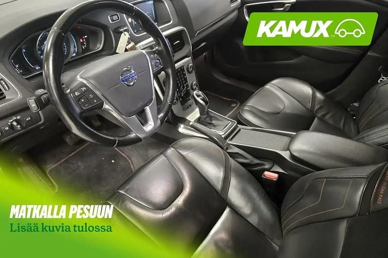 Käytetty Volvo V40 Business Edition 114 HP (83 kW) 2015 Sininen Sedan