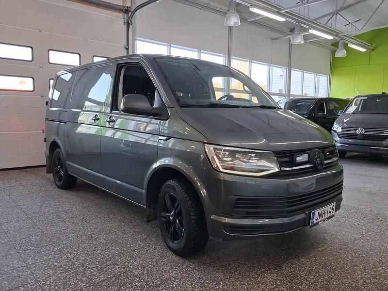 Käytetty VW T6 140 HP (102 kW) 2015 Hopea / harmaa Van
