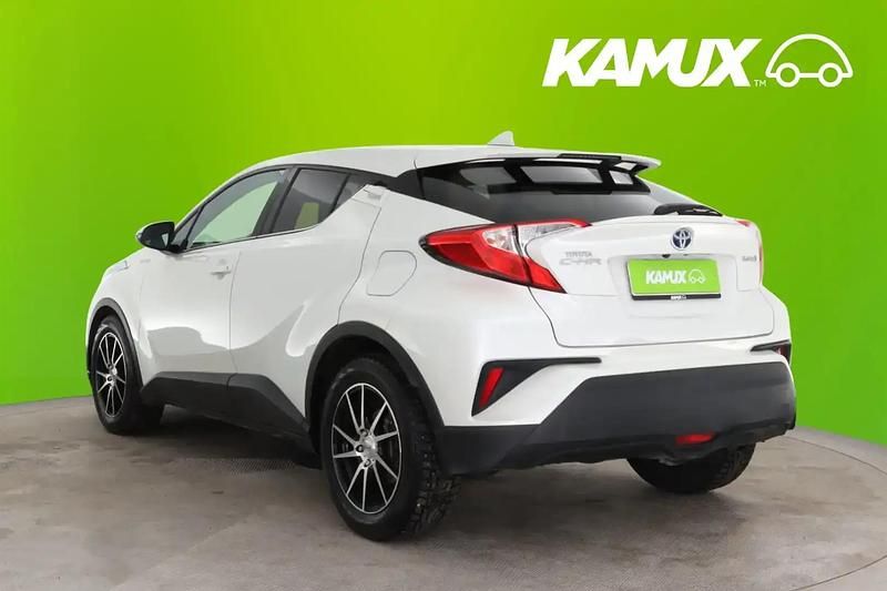 Käytetty Toyota C-HR Premium 98 HP (72 kW) 2018 Valkoinen Katumaasturi