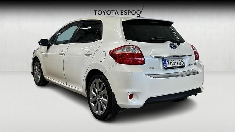 Käytetty Toyota Auris Hybrid Plus 99 HP (72 kW) 2011 Viistoperä