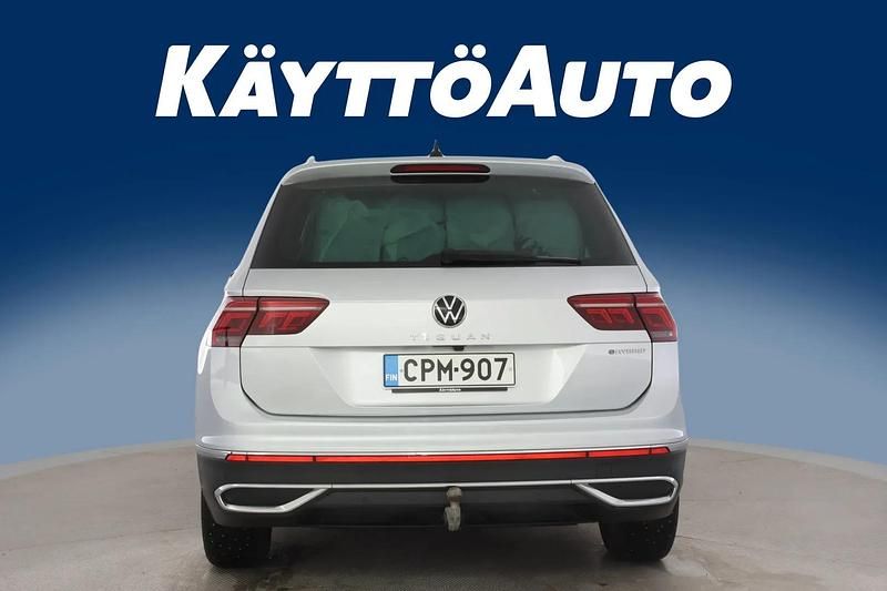 Käytetty VW Tiguan Business 245 HP (180 kW) 2021 Hopea Katumaasturi
