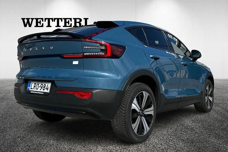 Käytetty Volvo C40 Ultimate 169 kW (231 HP) 2023 Sininen Katumaasturi